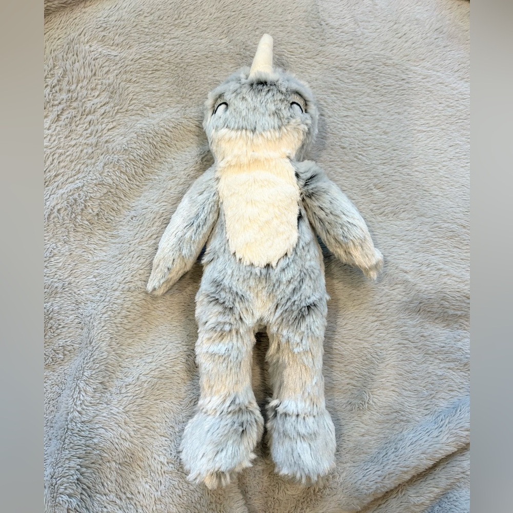 Slumberkins Silver Narwhal Kin - Picture 4 of 11